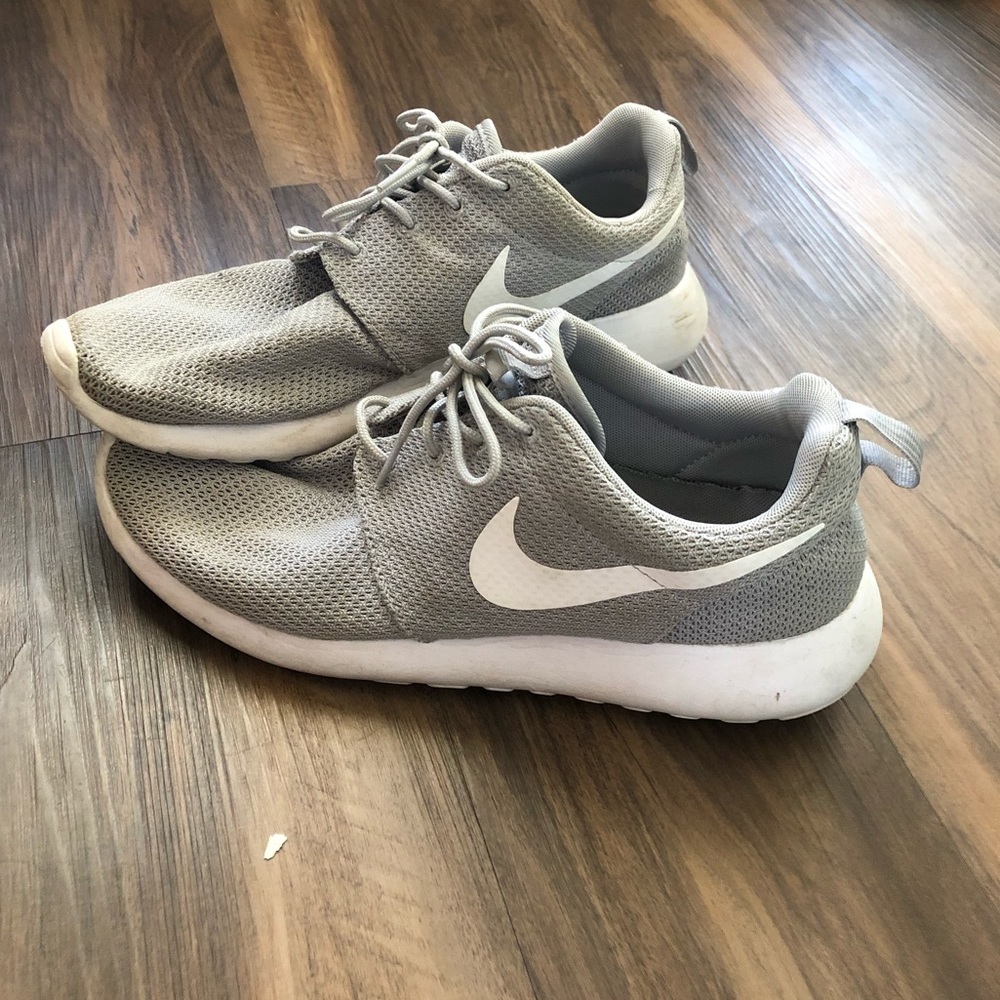 Nike Roshe Shoes